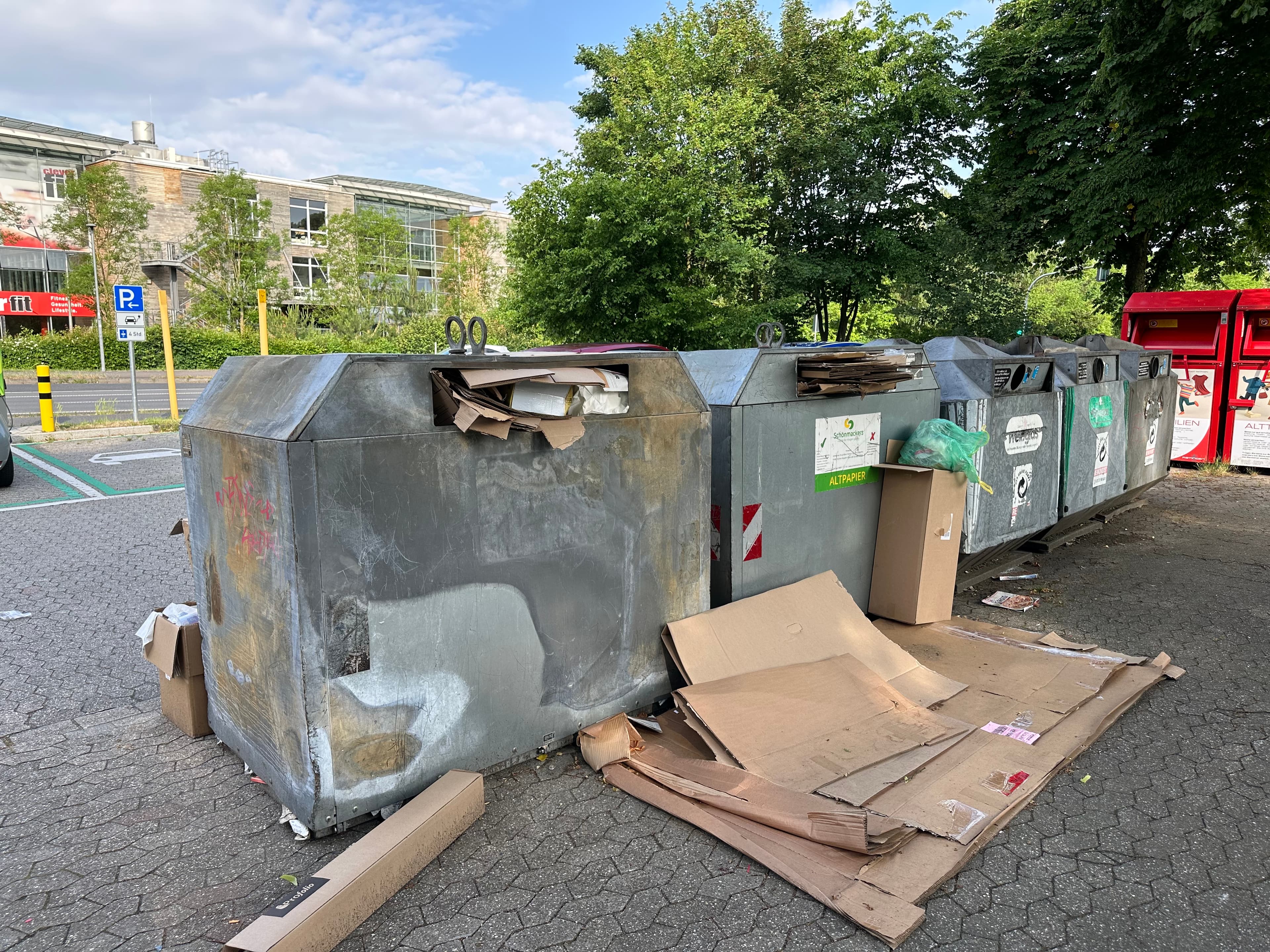 CDU fordert Überprüfung des Containerstandortes am Roten Turm in Breitscheid