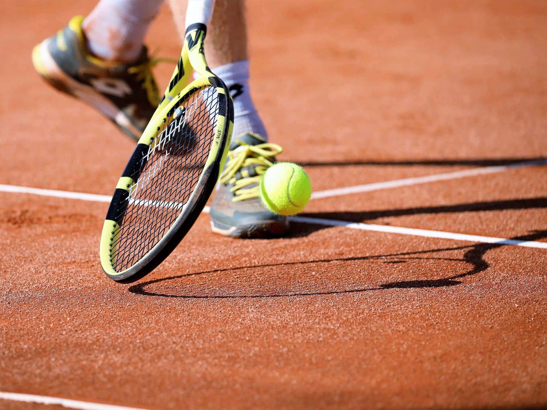 Land fördert Tennisclub Angertal