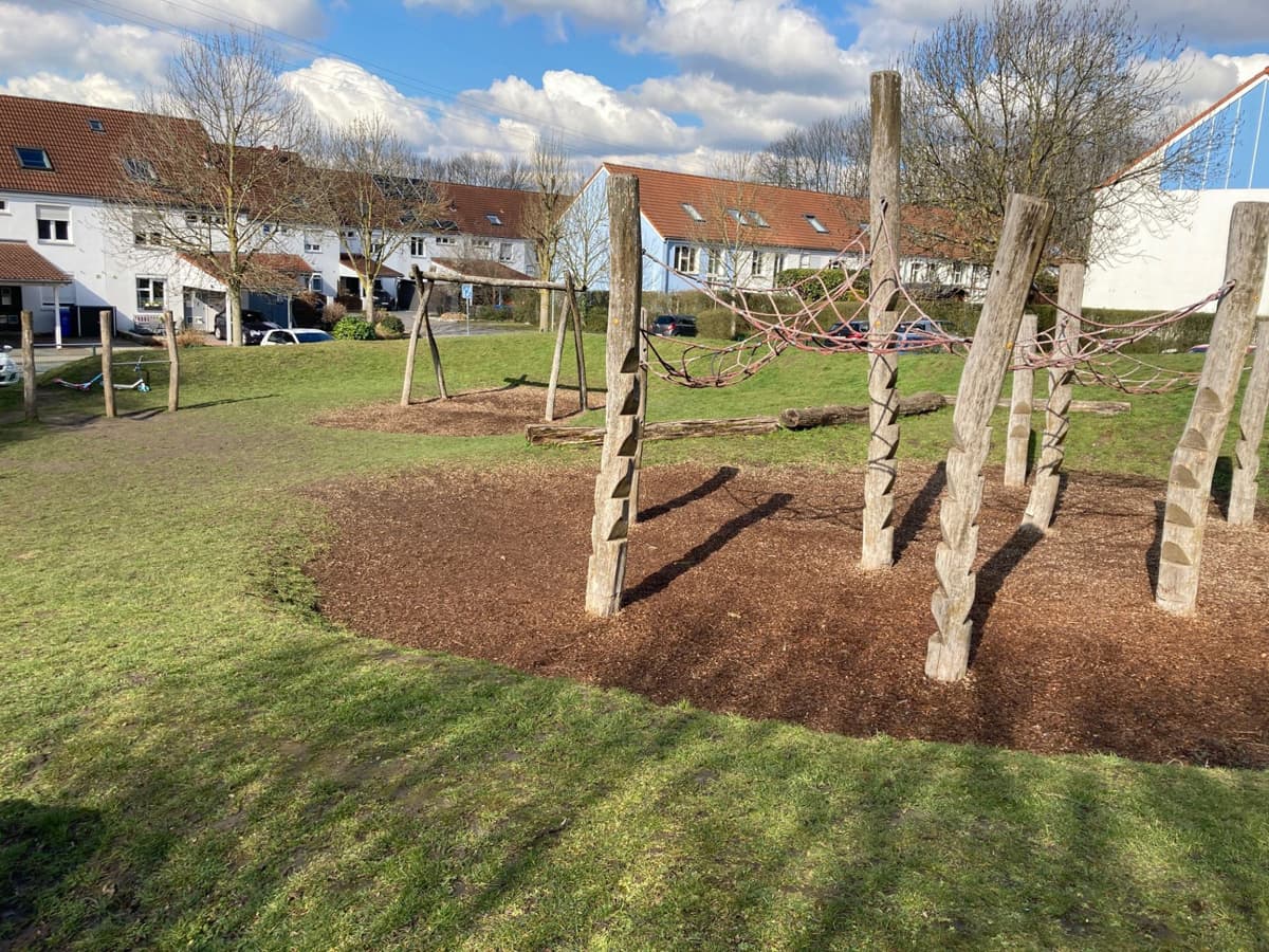 Spielplatz Haarbach Höfe zügig erneuern